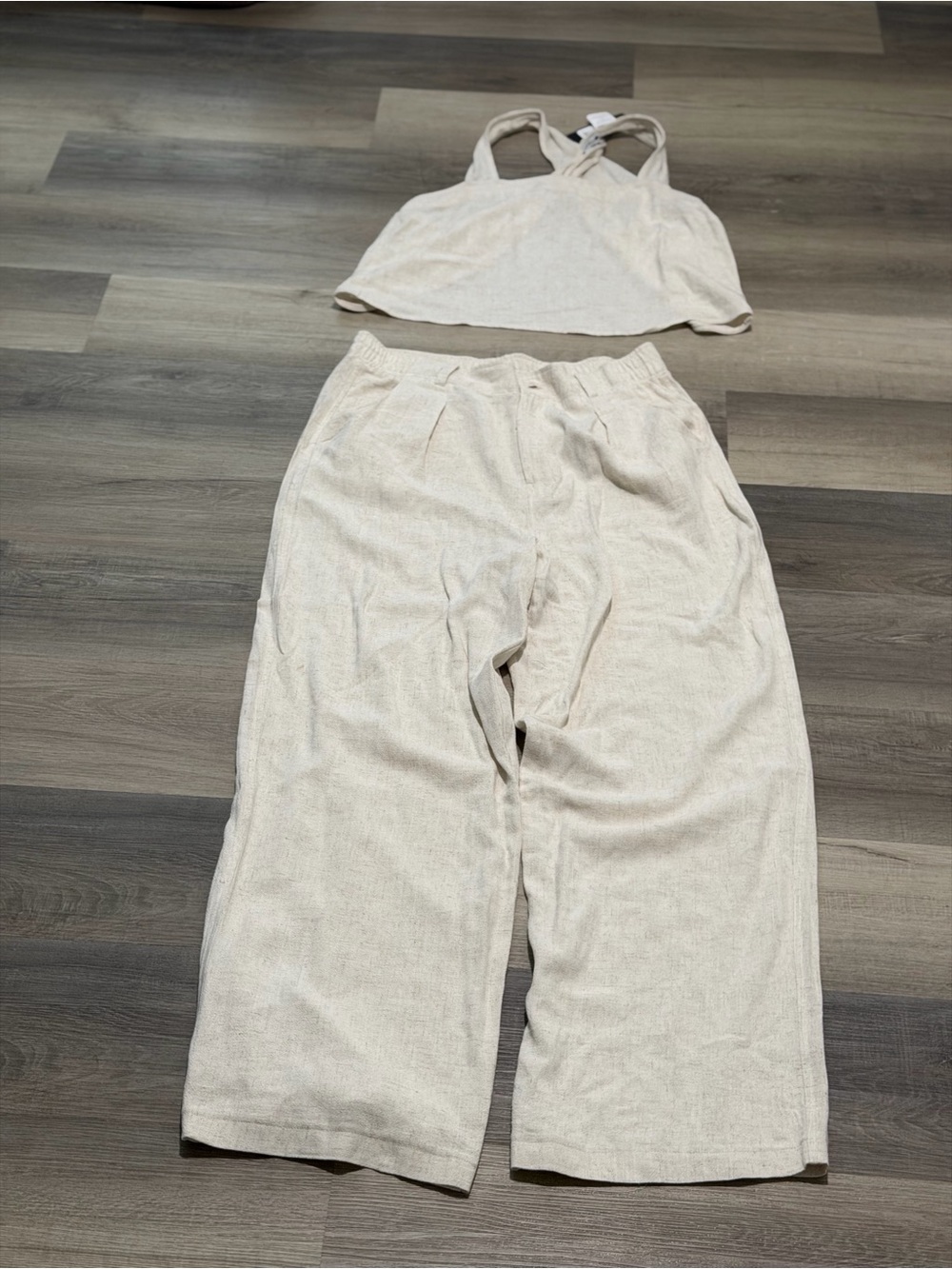 New with Tags Women’s Wide-Leg Linen-Blend Pants in Cream